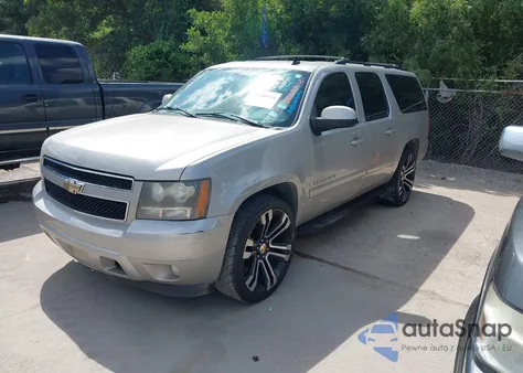2008 Chevrolet Suburban 1500 Lt z USA, uszkodzony, nr VIN 3GNFC16038G197033